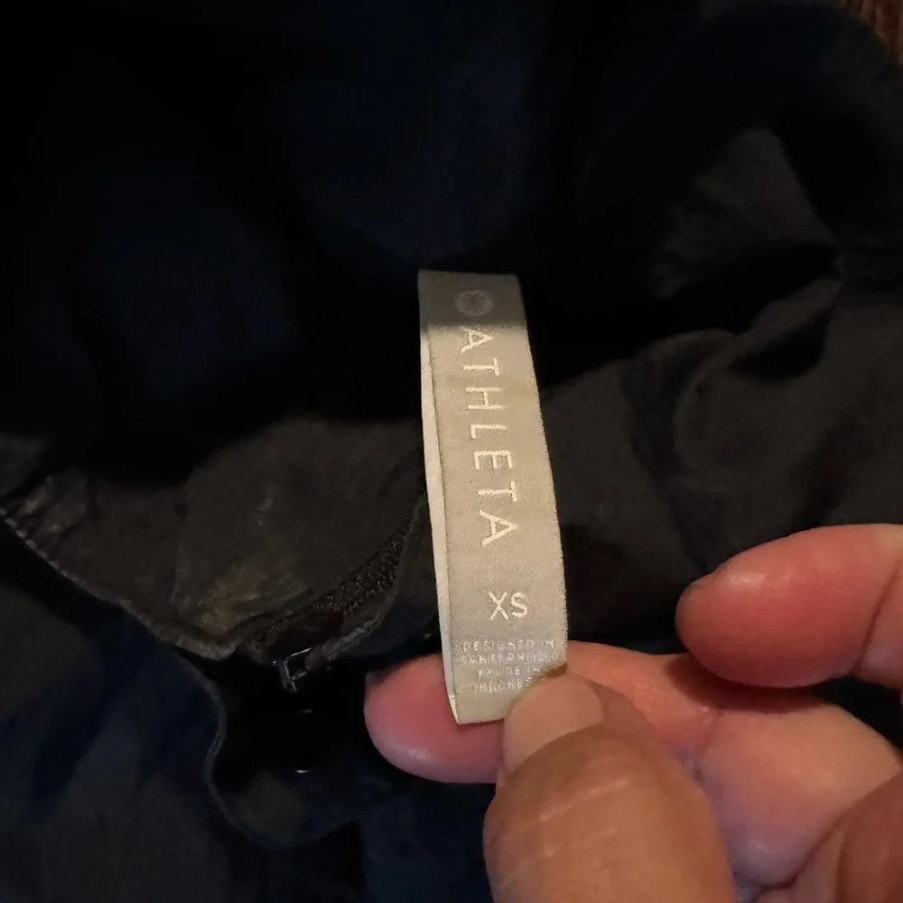 ATHLETA CANOPY PARACHUTE JACKET IN BLACK Size XS